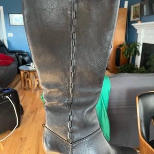 Clarks leather boot womens black size 9